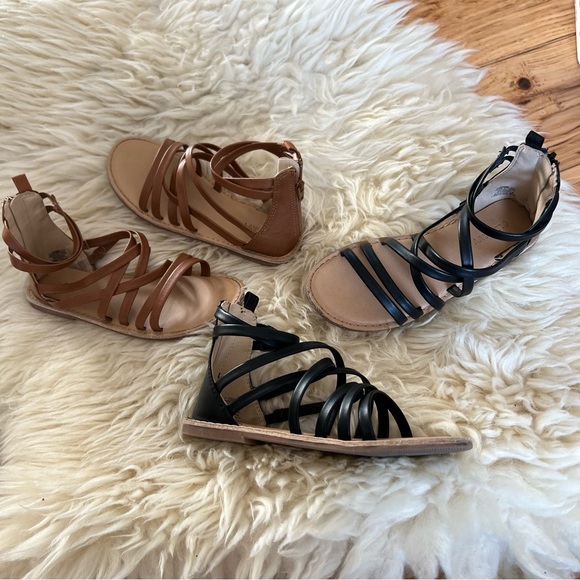 Old Navy Faux Leather Gladiator Sandals Size 11 - Picture 2 of 4